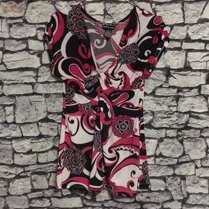 “Sixteen” twist front tunic